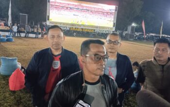 Lebur Tanpa Sekat Kapolda NTB Ajak Driver Ojol Hingga Wartawan Nobar Seru di Mapolda