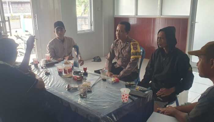 Bhabinkamtibmas Polres Bima Kota Sambang Warga dan Sosialisasikan Layanan Call Center 110