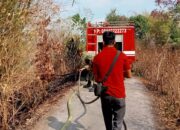 Kebakaran Lahan Kebun, Babinsa Ingatkan Warga Waspada