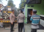 Polres Dompu Salurkan Bantuan Air Bersih kepada Warga Terdampak Kemarau di Simpasai
