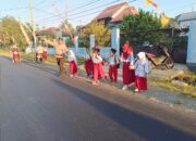 Berikan Rasa Aman di Pagi Hari, Polsek Utan Gelar Strong Point dan Pengaturan Lalu Lintas di Sekolah