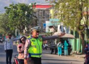Polsek Rasanae Barat Laksanakan Strong Point Pagi, Wujudkan Kamseltibcarlantas