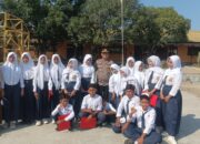 Jadi Pembina Upacara di SMPN 1 Hu’u, Kapolsek Sampaikan Pesan Kamtibmas kepada Siswa