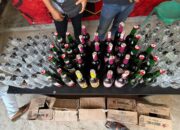 Jelang Pilkades 2026, Polsek Sape Sita 80 Botol Miras dari Arak hingga Anggur Kolesom