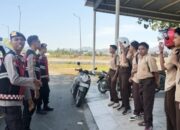 Patroli di Desa Kuang, Polisi Sapa Pelajar dan Ingatkan Langsung Pulang Usai Sekolah
