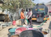 Wujud Kepedulian Kemanusiaan, Sat Samapta Polres Sumbawa Bersama BPBD Salurkan Air Bersih di Tiga Desa Moyo Hulu