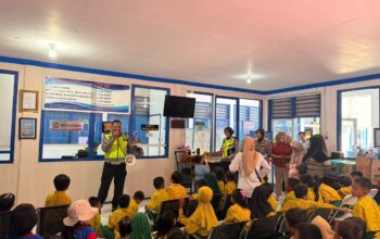 Polisi Sahabat Anak, Satlantas Polres Sumbawa Sambut Keceriaan Murid TK Negeri 1 dan TK Negeri 4 Sumbawa