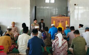 Membangun Kemitraan dan Komunikasi Humanis Antara Polri dan Masyarakat Kapolsek Donggo Laksanakan Solat Jumat Keliling