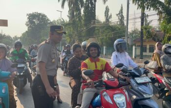 Kapolres Bima Kota Turun Langsung Atur Lalu Lintas Pagi, Pastikan Aktivitas Warga Lancar
