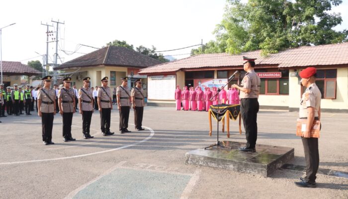 Kapolres Dompu Pimpin Upacara Sertijab Kasat Resnarkoba, Kapolsek Hu’u, Kapolsek Pekat dan Pelantikan Kasat Tahti
