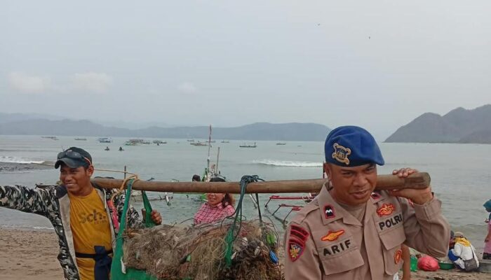 Sat Polairud Polres Dompu Hadir di Tengah Masyarakat Pesisir, Bantu Nelayan dan Edukasi Bahaya Formalin pada Ikan